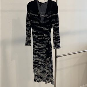 BCBG wrap dress navy blue size XS